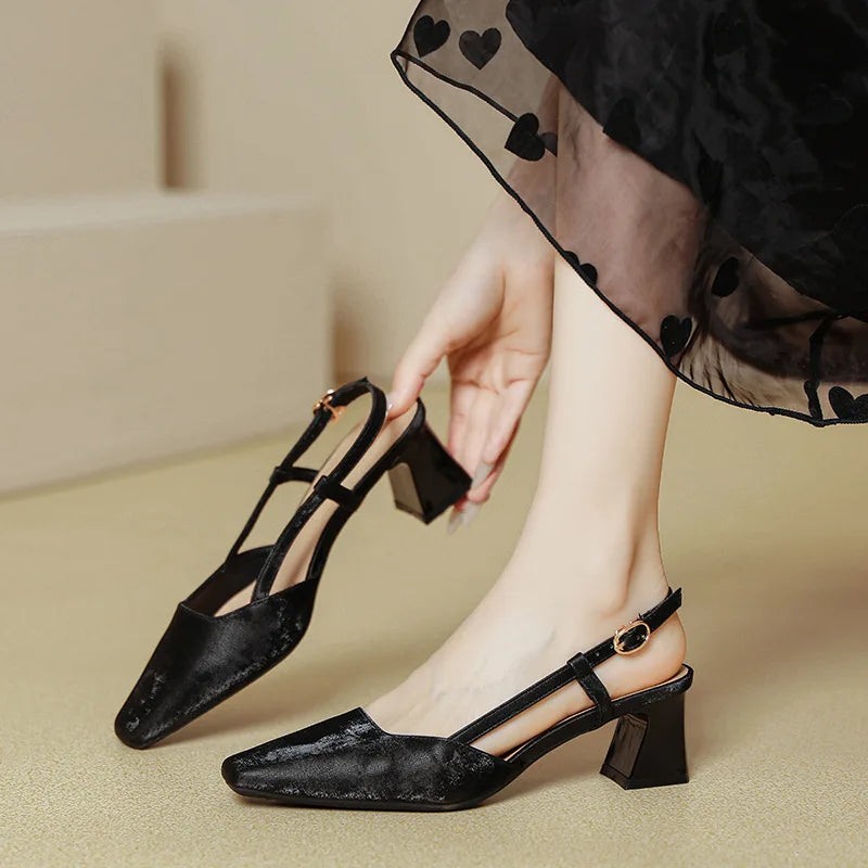 Sorella Velvet Pump